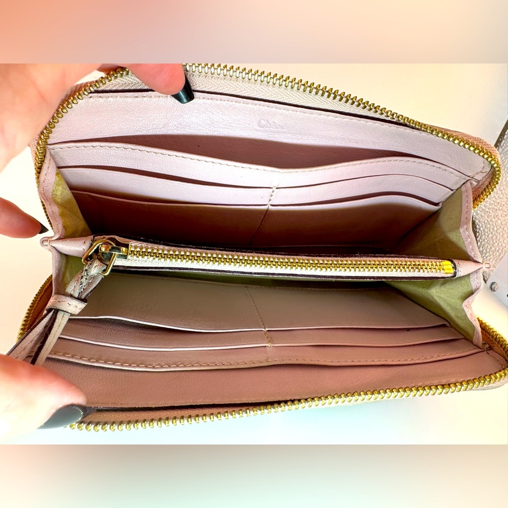 Chloé Continental Wallet Light Blush Pink Bow Zip Around Wallet Gold Hardware - Picture 10 of 16